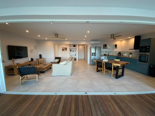 Princess Mahault - Beachfront - Orient Bay - Luxury Apartment Εξωτερικό φωτογραφία